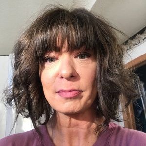 Meet your Posher, Brenda